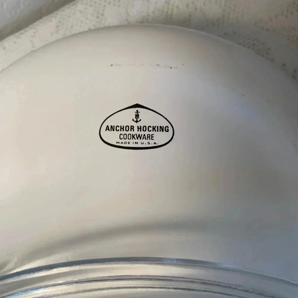 Anchor Hocking Wheat 1 QT Covered Casserole Vintage Beautiful